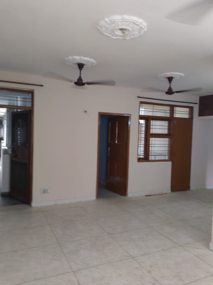 3bhk 3bath flat for sale in Nayantara Apartment Sector 7 Dwarka